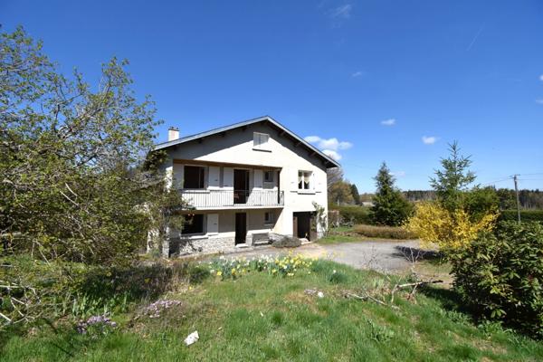 Maison à vendre 7 pièces avec terrain constructible SAINT AGREVE (07)