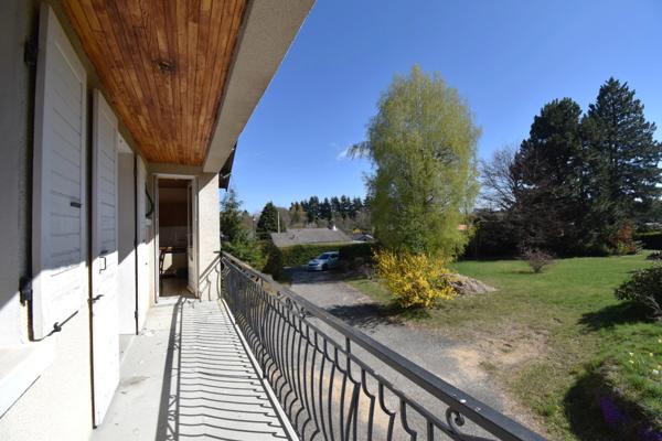 Maison à vendre 7 pièces avec terrain constructible SAINT AGREVE (07)