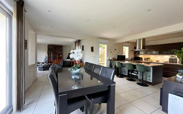 Maison à vendre    6 pièces • 219,15 m2 Herblay