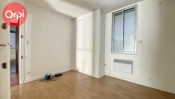 Immeuble à vendre    5 pièces •  Perpignan