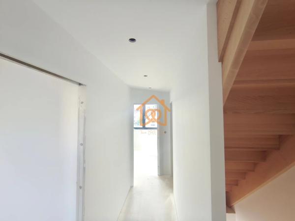 À Geispolsheim Village : Appartement avec garage, parking cave intégrale et un are de terrain