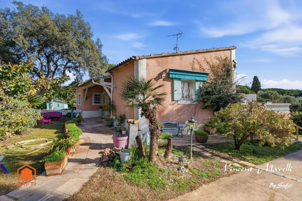 « Giens, l’exception à deux pas de la mer. »