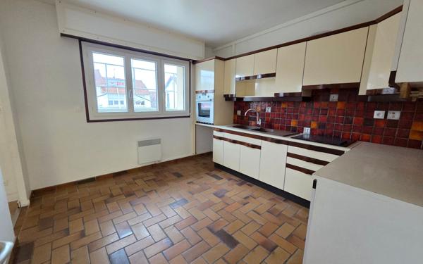 Appartement à louer    4 pièces • 99,81 m2 Sainte-Geneviève-des-Bois