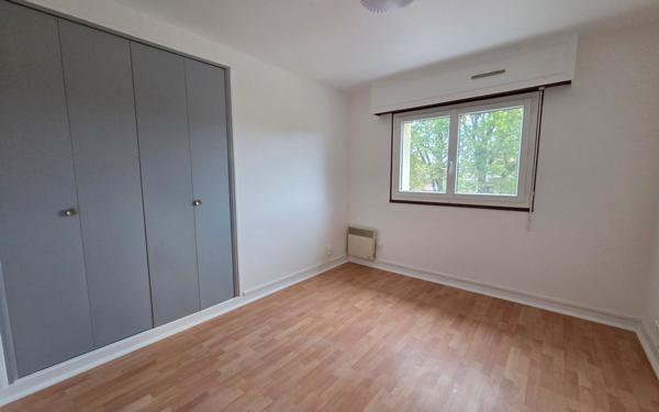 Appartement à louer    4 pièces • 99,81 m2 Sainte-Geneviève-des-Bois