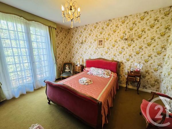 Maison à vendre  6 pièces - 188 m 2   GRAULHET  - 81