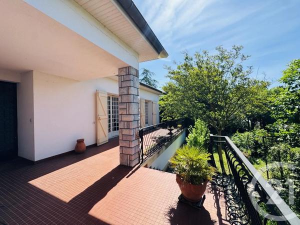 Maison à vendre  6 pièces - 188 m 2   GRAULHET  - 81
