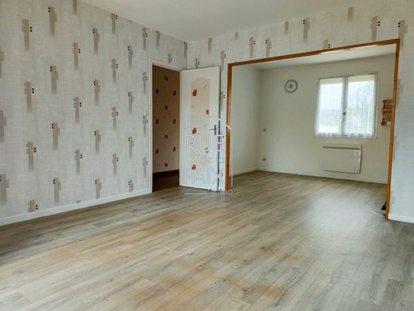 86140 LENCLOITRE Maison Lencloître 4 pièce(s) 74.81 m² plain-pied avec garage.