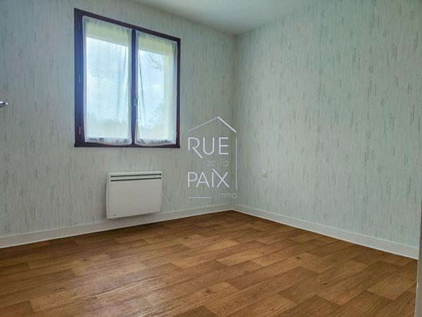 86140 LENCLOITRE Maison Lencloître 4 pièce(s) 74.81 m² plain-pied avec garage.