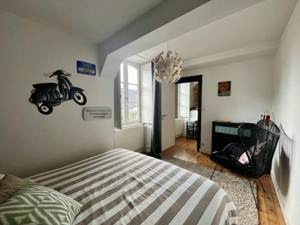 PROPRIETE DE CARACTERE 5 CHAMBRES centre ville de VANNES