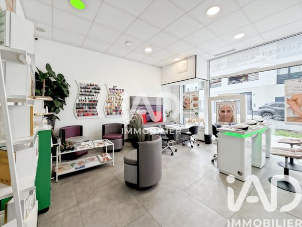 Esthétique, Coiffure​ à vendre 61 m² Montévrain