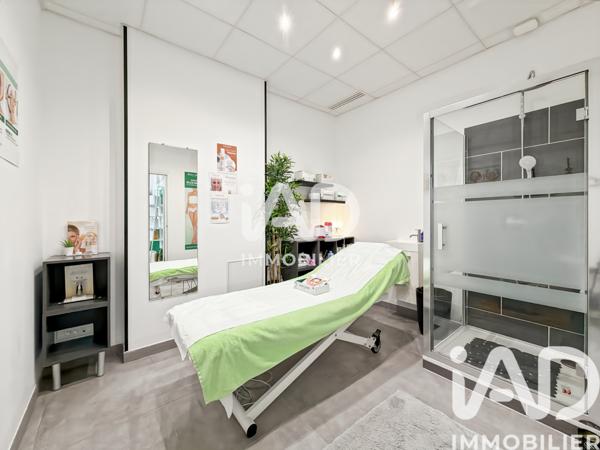 Esthétique, Coiffure​ à vendre 61 m² Montévrain