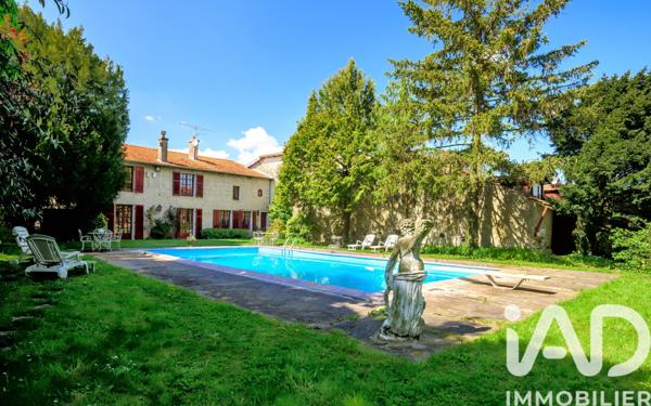 Maison à vendre 7 pièces 252 m² Bagneux