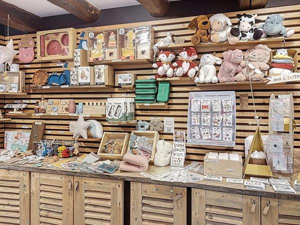 Fonds de commerce à vendre (74),FONDS DE COMMERCE; BAR TABAC; FDJ; RELAIS COLIS; EMPLACEMENT N°1;