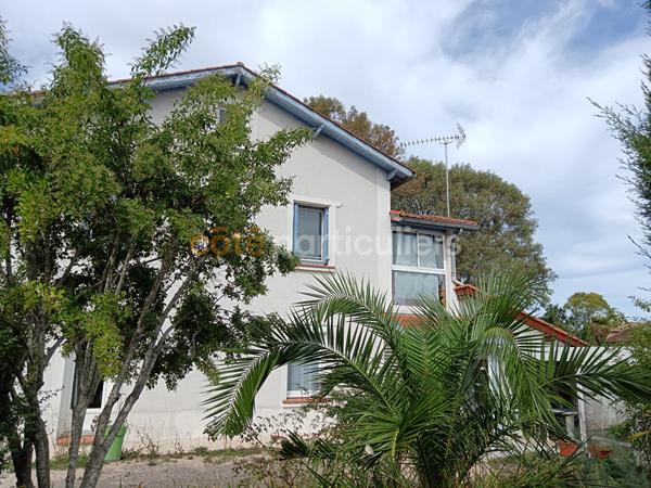 Vente
                Maison90 m² - 4 Pièces -
                    MONTAUBAN (82000)