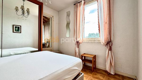 Vente
                Maison90 m² - 4 Pièces -
                    MONTAUBAN (82000)