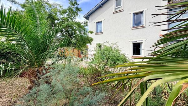 Vente
                Maison90 m² - 4 Pièces -
                    MONTAUBAN (82000)