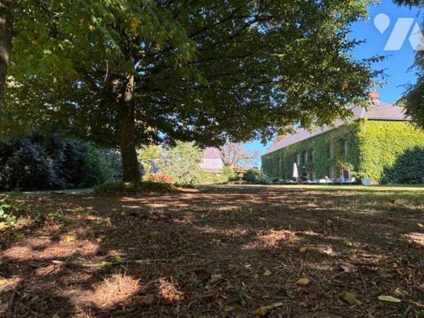 Manoir avec parc et maison de gardien