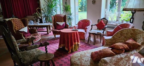 Manoir avec parc et maison de gardien