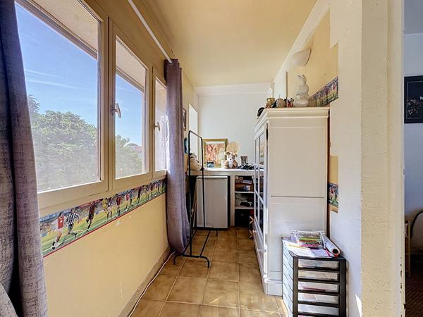 VENDRE ? ENSEMBLE IMMOBILIER DE 395 m² AVEC PISCINE À ARLES