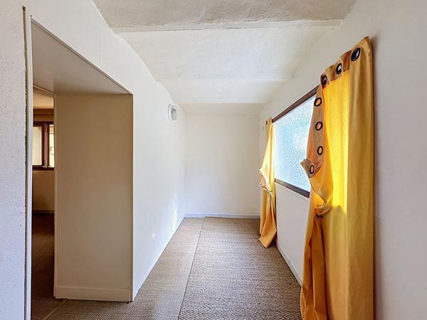 VENDRE ? ENSEMBLE IMMOBILIER DE 395 m² AVEC PISCINE À ARLES