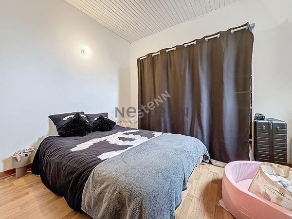Immeuble de rapport - Bourg du Lion d'Angers - 2 appartements T3 et un commerce
