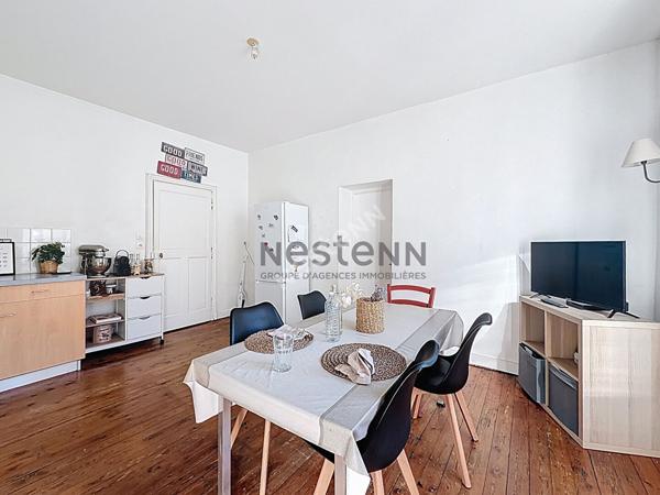 Immeuble de rapport - Bourg du Lion d'Angers - 2 appartements T3 et un commerce