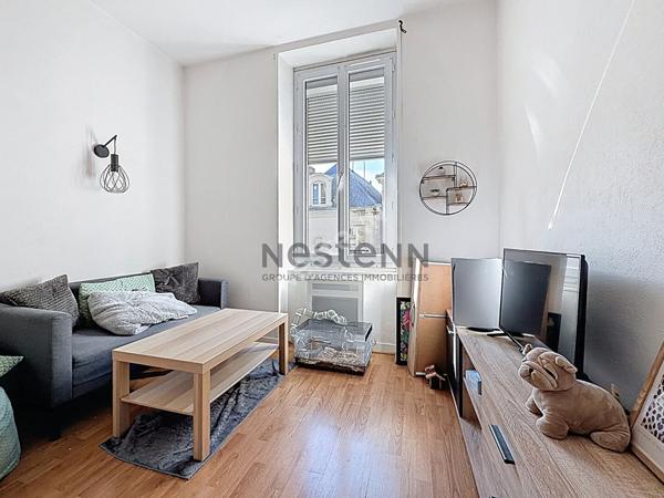 Immeuble de rapport - Bourg du Lion d'Angers - 2 appartements T3 et un commerce