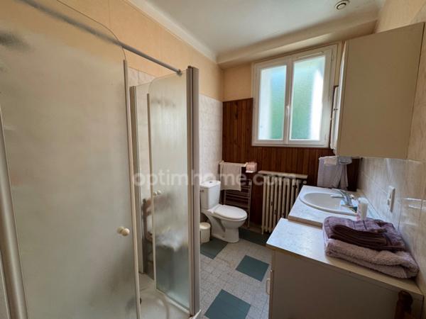 Maison des années 50’ avec terrasse et grand jardin - 4 pièces SAINT SULPICE LES FEUILLES (87)