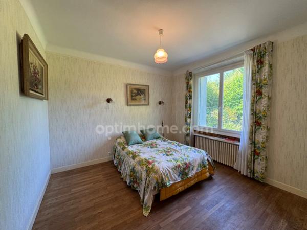 Maison des années 50’ avec terrasse et grand jardin - 4 pièces SAINT SULPICE LES FEUILLES (87)