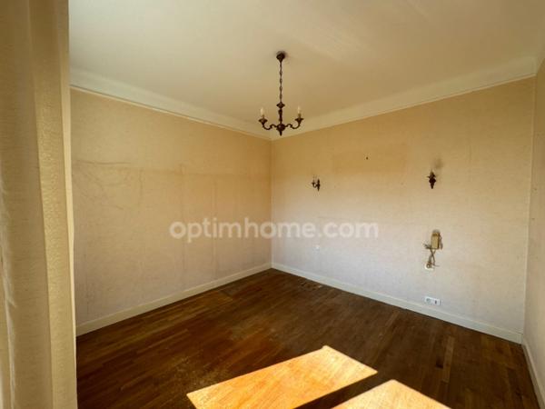 Maison des années 50’ avec terrasse et grand jardin - 4 pièces SAINT SULPICE LES FEUILLES (87)