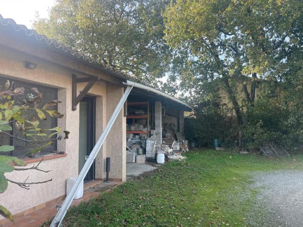 ROQUES-Terrain constructible et viabilisé! Roques (31120)