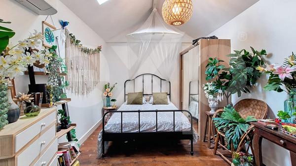 Bordeaux Nansouty – Maison bourgeoise pierre 180 m², terrasse arborée, garage 4 places