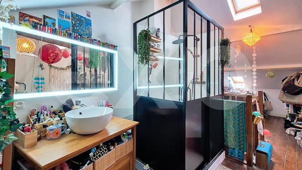 Bordeaux Nansouty – Maison bourgeoise pierre 180 m², terrasse arborée, garage 4 places