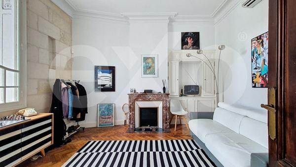 Bordeaux Nansouty – Maison bourgeoise pierre 180 m², terrasse arborée, garage 4 places