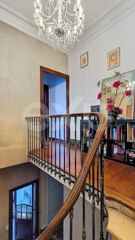 Bordeaux Nansouty – Maison bourgeoise pierre 180 m², terrasse arborée, garage 4 places