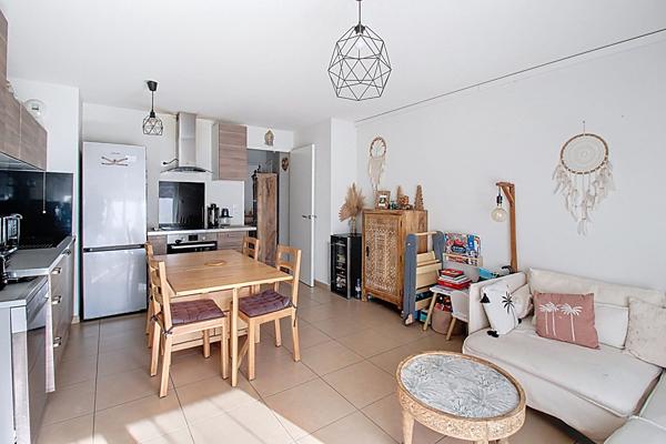 À VENDRE ! Appartement T3 récent de 63 m² à DRAGUIGNAN