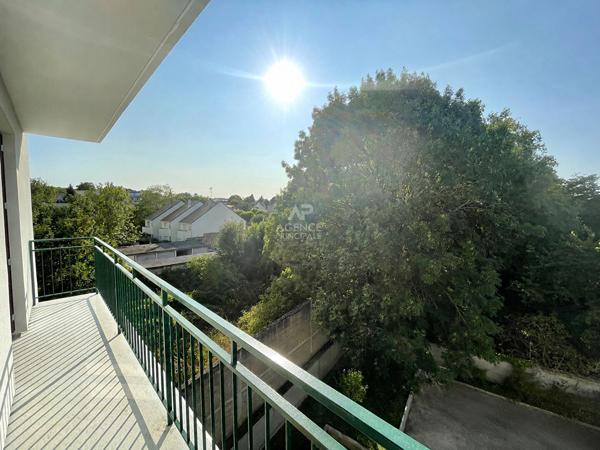 VIROFLAY - Appartement 2 pièces 330 000 € **  - Référence  732-C