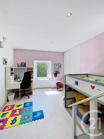 Maison à vendre  5 pièces - 199,85 m 2   GRAZAC  - 43