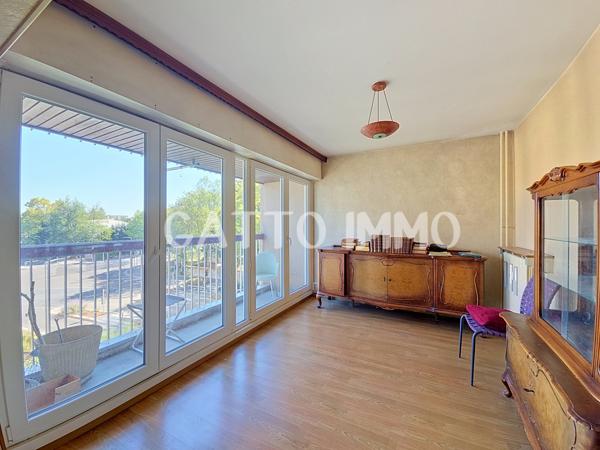 APPARTEMENT DE 100M² // 3 CH // CAVE // 1 PLACE PARKING // AV STRASBOURG METZ