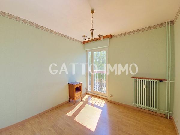 APPARTEMENT DE 100M² // 3 CH // CAVE // 1 PLACE PARKING // AV STRASBOURG METZ