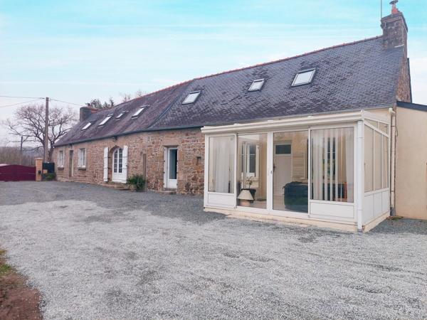 Maison à PLOUNEVEZ-MOEDEC, 22810 - 7 pièces 160m²