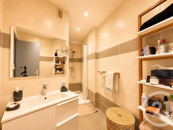 Appartement T4 à vendre  4 pièces - 106,34 m 2   CHAMBERY  - 73
