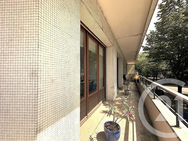 Appartement T4 à vendre  4 pièces - 106,34 m 2   CHAMBERY  - 73