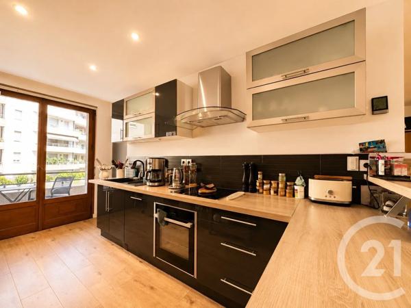 Appartement T4 à vendre  4 pièces - 106,34 m 2   CHAMBERY  - 73