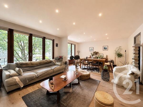 Appartement T4 à vendre  4 pièces - 106,34 m 2   CHAMBERY  - 73