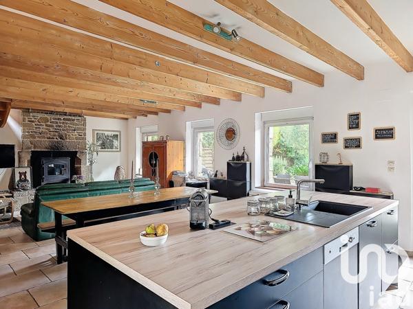 Longère 7 pièces de 167 m² à Pleubian (22610)
