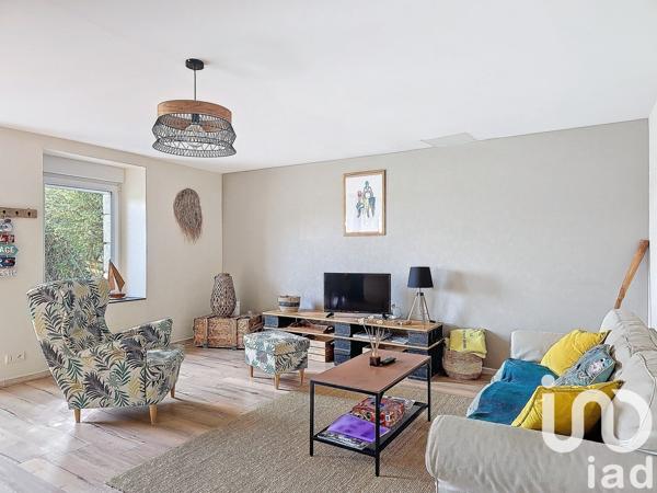 Longère 7 pièces de 167 m² à Pleubian (22610)