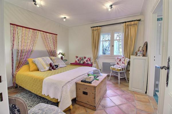 maison à vendre  10 pièces - 330 m2 CHATEAUNEUF GRASSE - 06