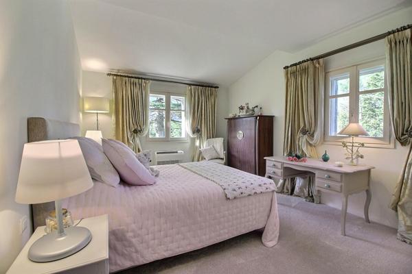 maison à vendre  10 pièces - 330 m2 CHATEAUNEUF GRASSE - 06