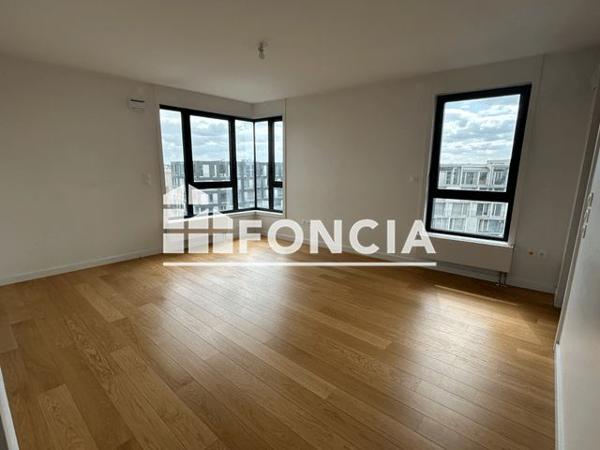 Location Appartement 3 pièces 75.61 m² - 110 RUE DE TREVISE PORTE A92 Lille 59000